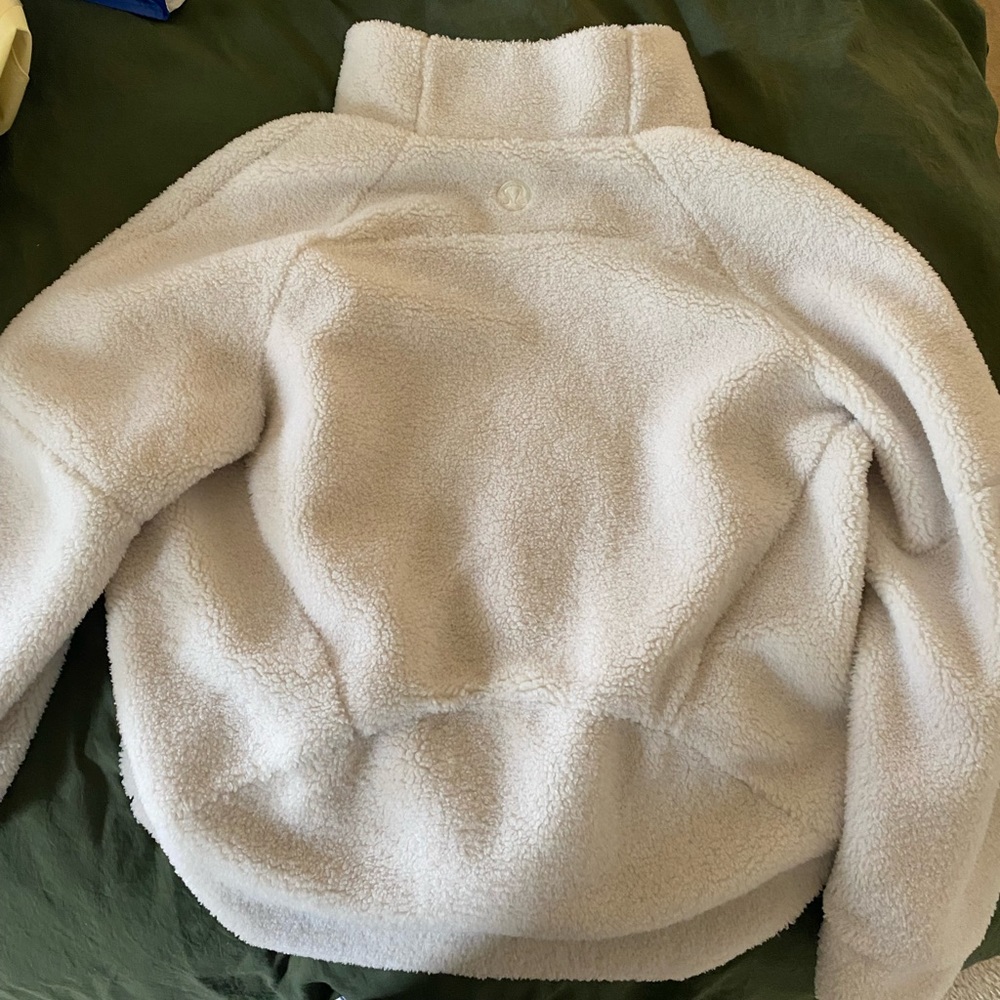 Lululemon Sherpa scuba worn once